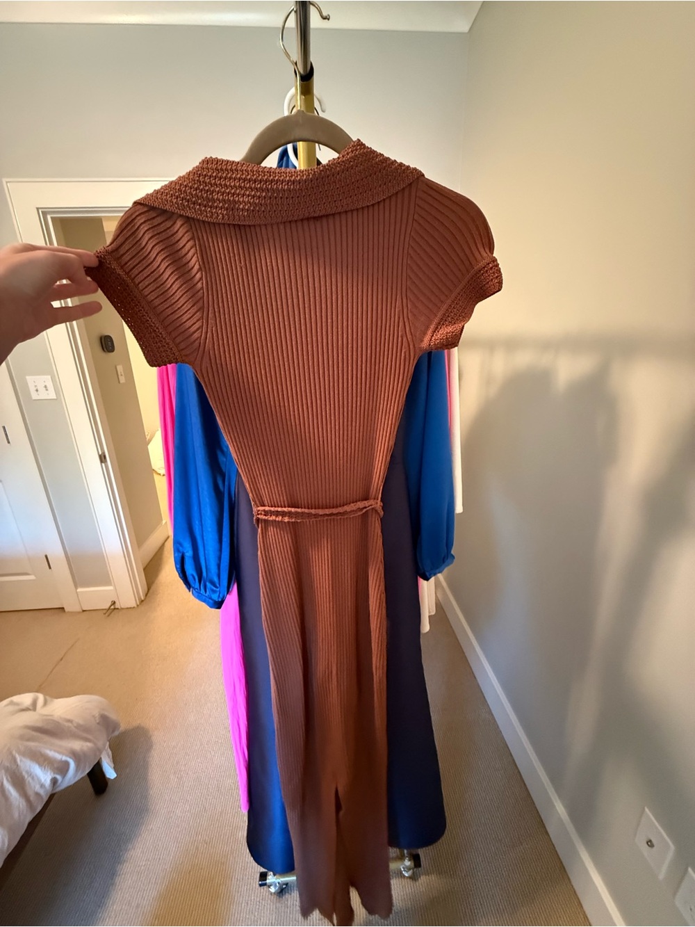 Moon River Ribbed Rust-Brown Midi Dress with Tie Waist - Picture 2 of 4